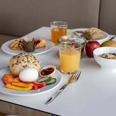 Hotel B&B Hotel Aalborg 3*