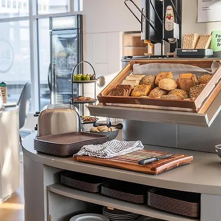Hotel B&B Hotel Aalborg 3*