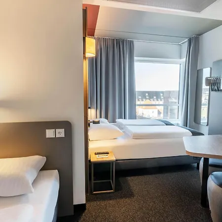 B&B Hotel Aalborg 호텔 3*