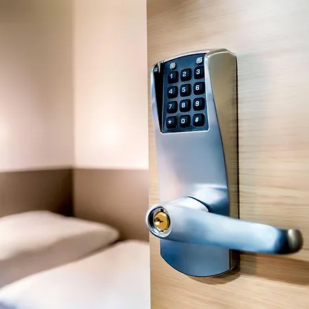 호텔 B&B Hotel Aalborg 3*