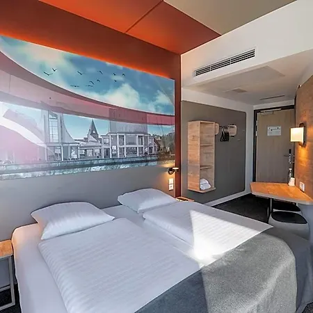 Hotel B&B Hotel Aalborg 3*