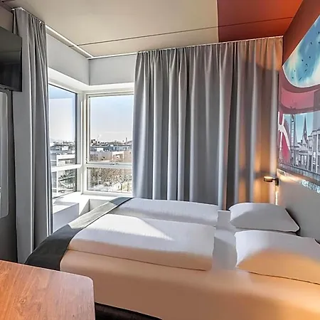 Hotel B&B Hotel Aalborg 3*