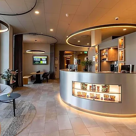 Hotel B&B Hotel Aalborg 3*
